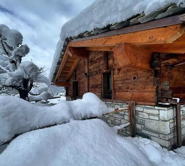 Aamiaismajoitus (B&B) Hibou Chambres   Cogne