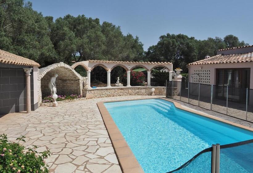 צימר Domaine De Foresta