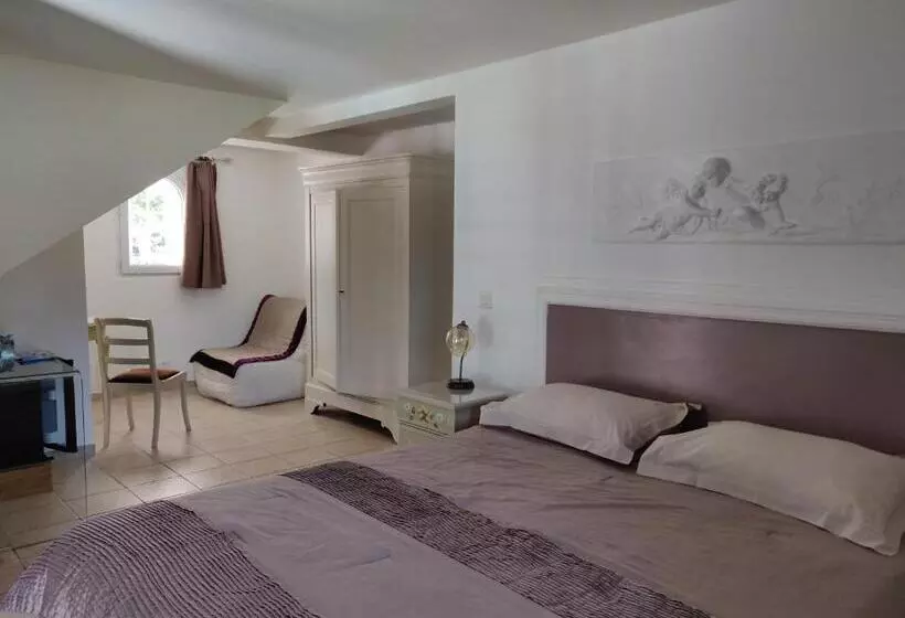 Aamiaismajoitus (B&B) Domaine De Foresta