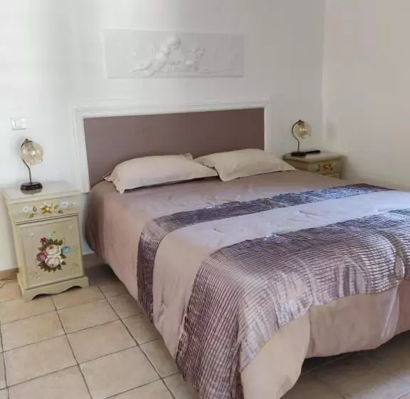 Aamiaismajoitus (B&B) Domaine De Foresta