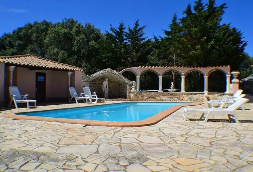 Aamiaismajoitus (B&B) Domaine De Foresta