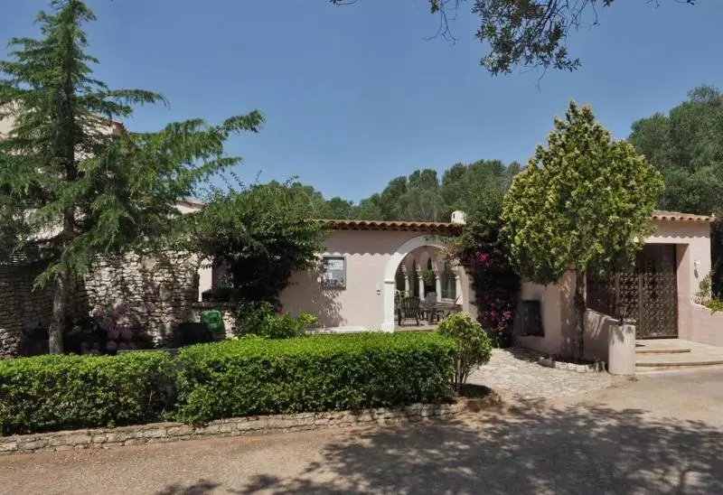 Aamiaismajoitus (B&B) Domaine De Foresta