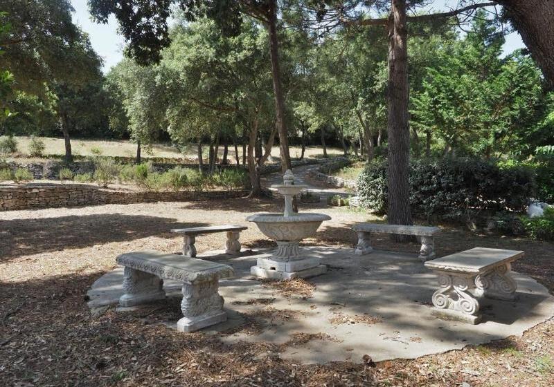 צימר Domaine De Foresta