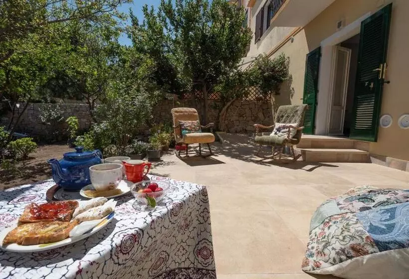 تختخواب و صبحانه Il Giardino Di Tatiana Rooms & Breakfast