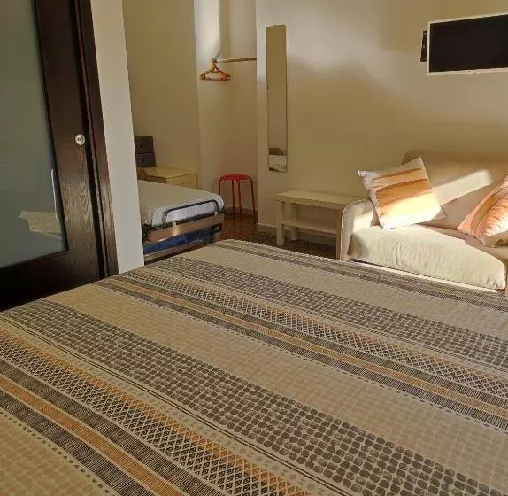 تختخواب و صبحانه Il Giardino Di Tatiana Rooms & Breakfast