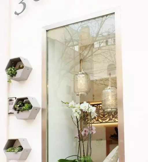 تختخواب و صبحانه L'etoile