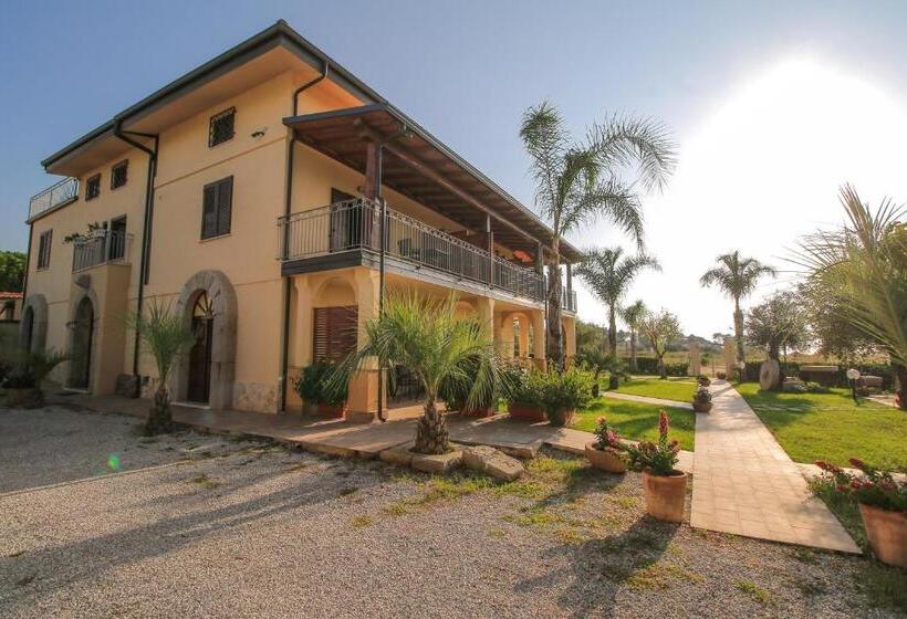 ベッドアンドブレックファースト Villa D Aquino