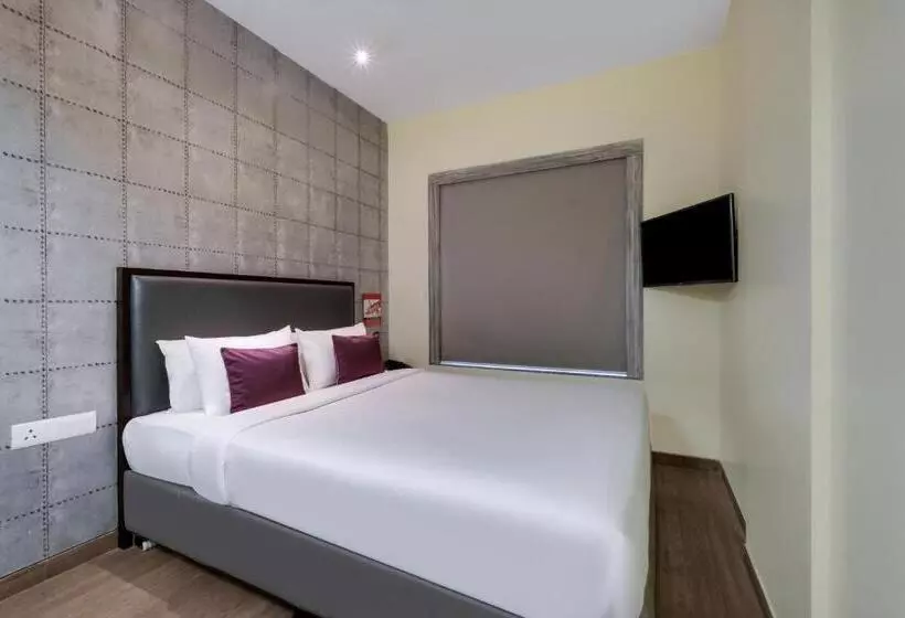 7 Apple Hotel, Vadodara