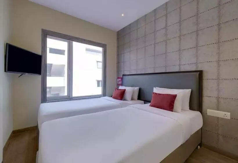 7 Apple Hotel, Vadodara
