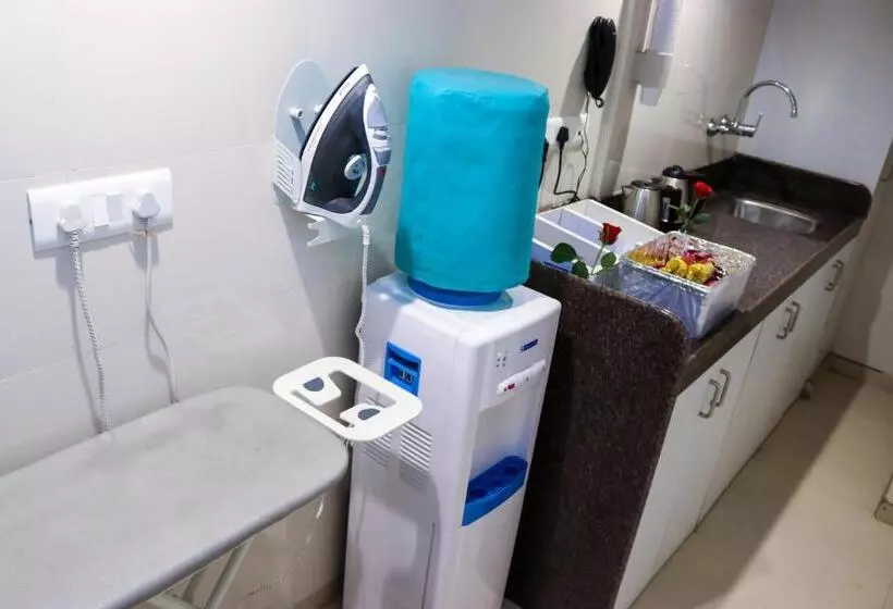 7 Apple Hotel, Vadodara