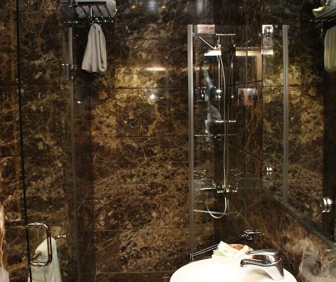 هتل Lahoya Verdun