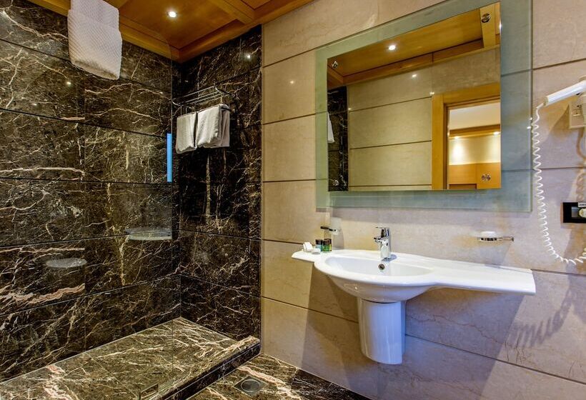 هتل Lahoya Verdun