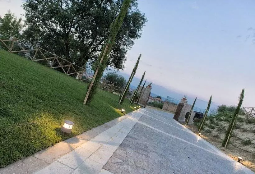 Hotelli Villa Sant Angelo