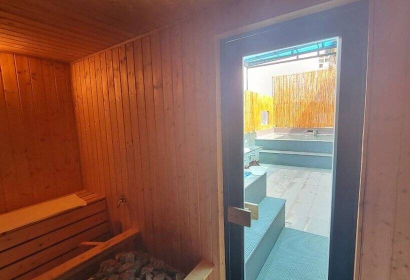 Azumaya Hotel Phnom Penh