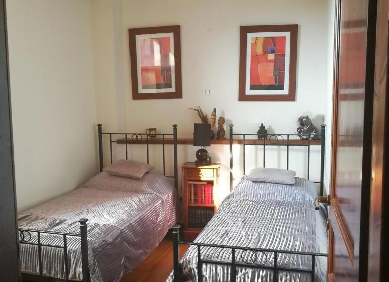 مبيت وإفطار Legacy