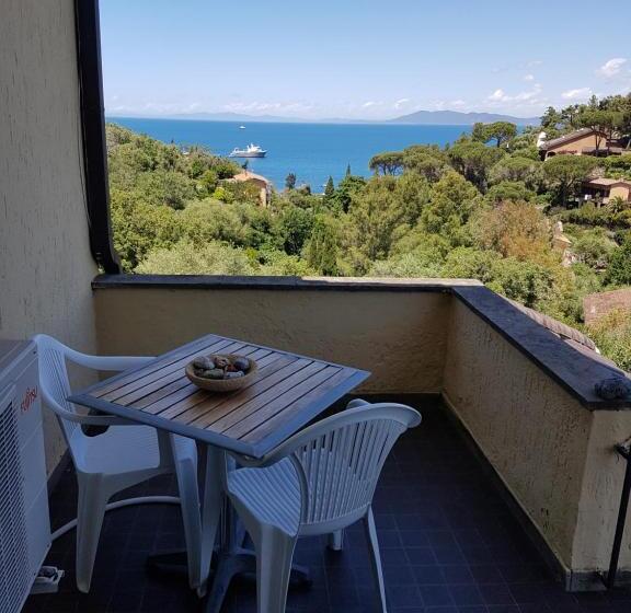 Bed and Breakfast Navarro Hill Resort