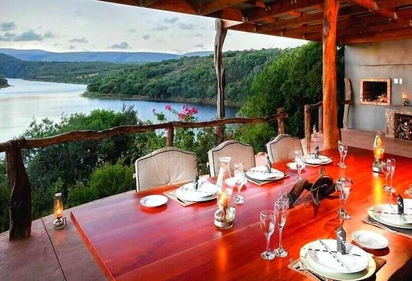 Отель African Safari Lodge