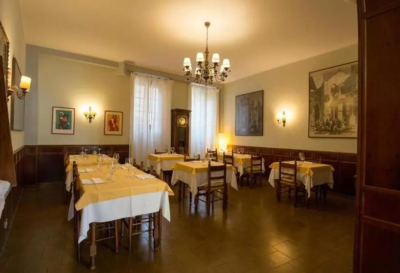 Hotelli Antica Trattoria Dell'uva