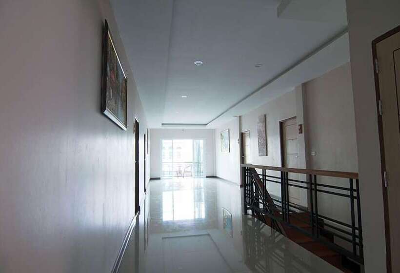 هتل At Home At Udon