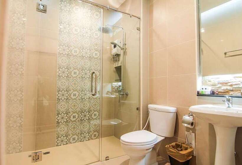 هتل At Home At Udon