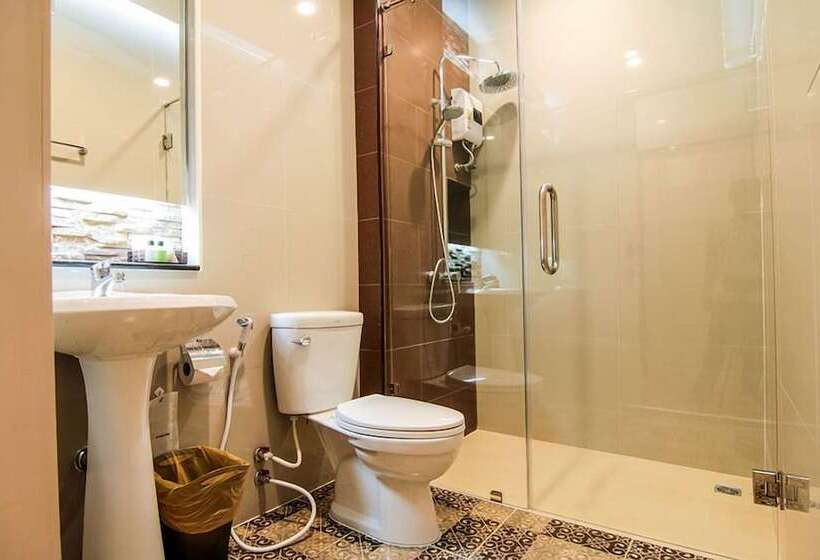 هتل At Home At Udon