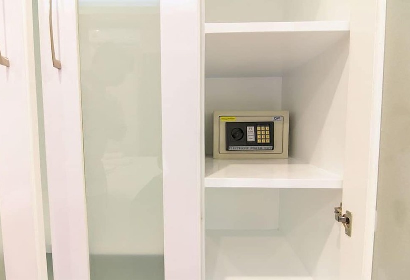 هتل At Home At Udon