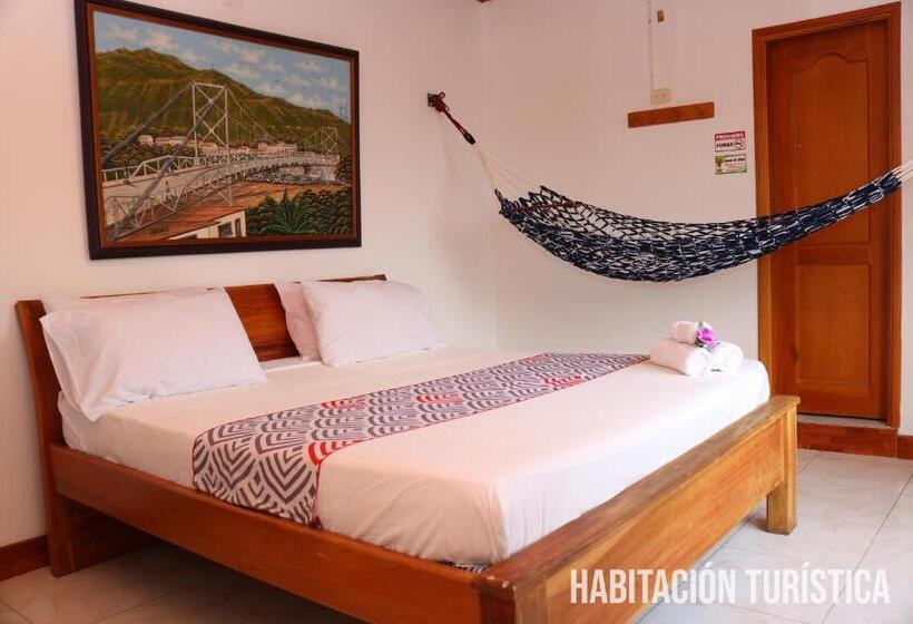 هتل Colonial   Honda