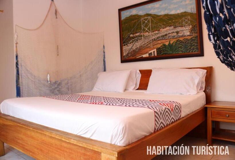 هتل Colonial   Honda