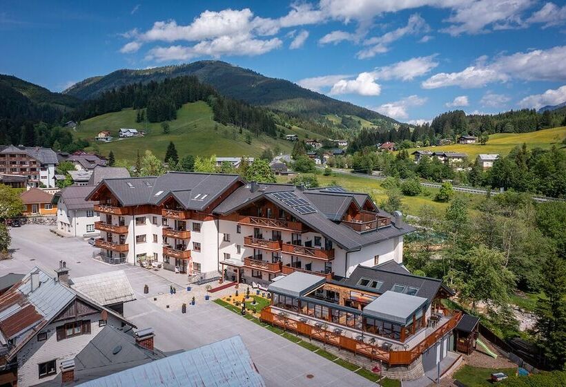 Apart Und Wellnesshotel Dachsteinresort