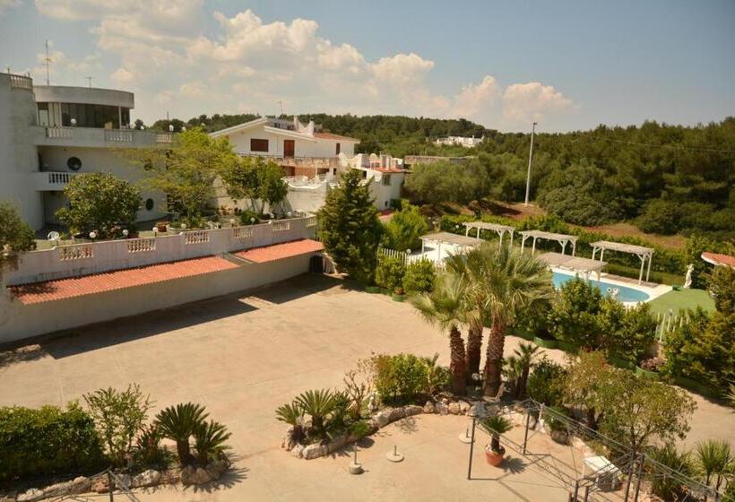 בית מלון כפרי Falco D'oro