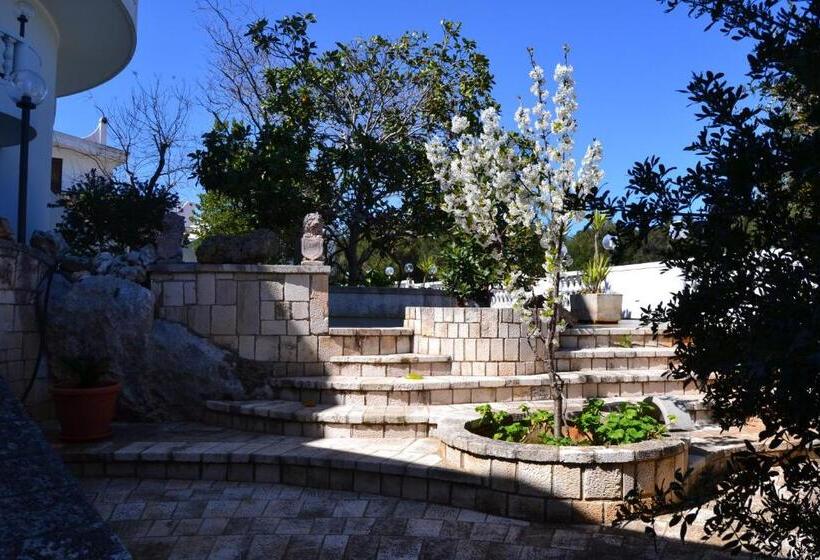 בית מלון כפרי Falco D'oro