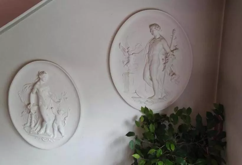 Hotelli Garnì Goccia D'oro