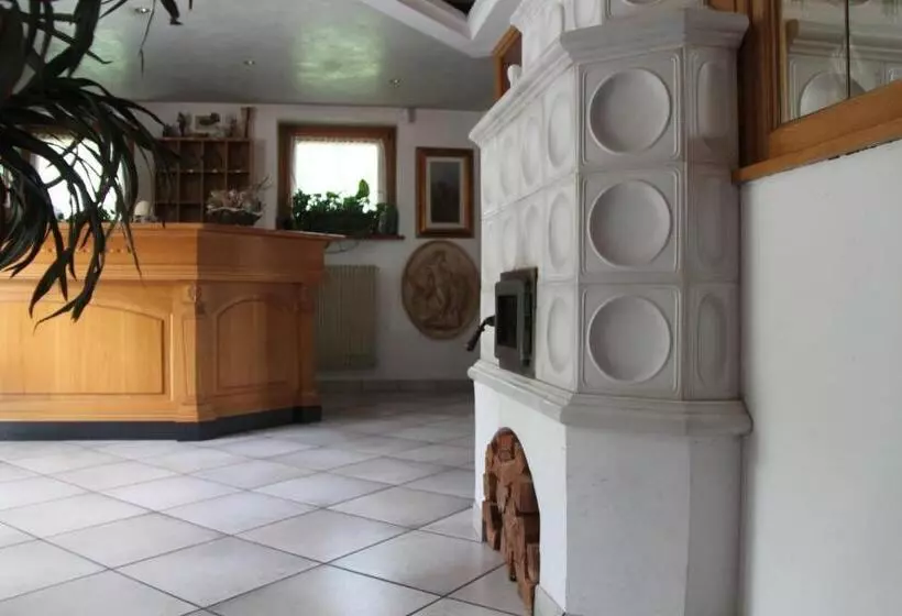 Hotelli Garnì Goccia D'oro