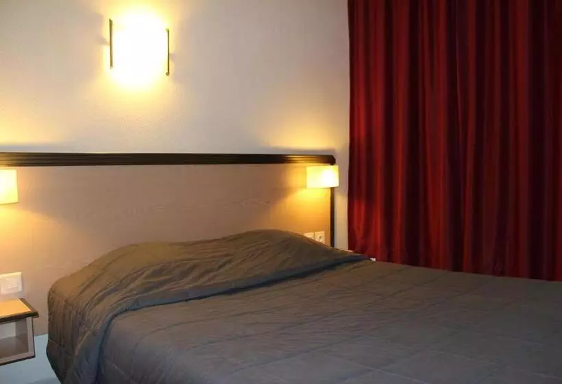 هتل Hôtel De La Meuse