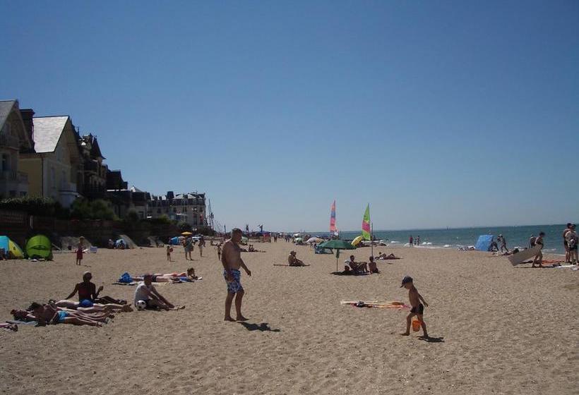 هتل La Maison D'emilie