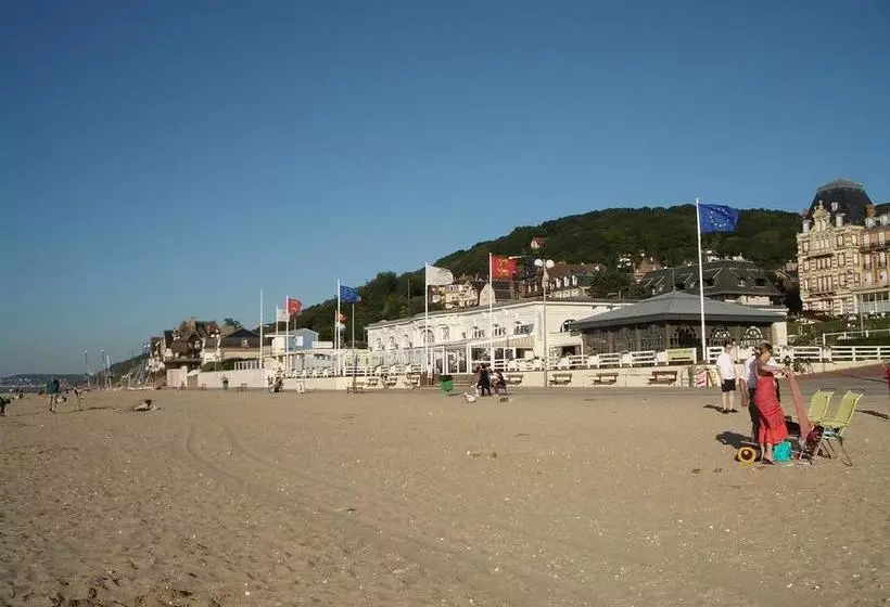 Hotelli La Maison D'emilie