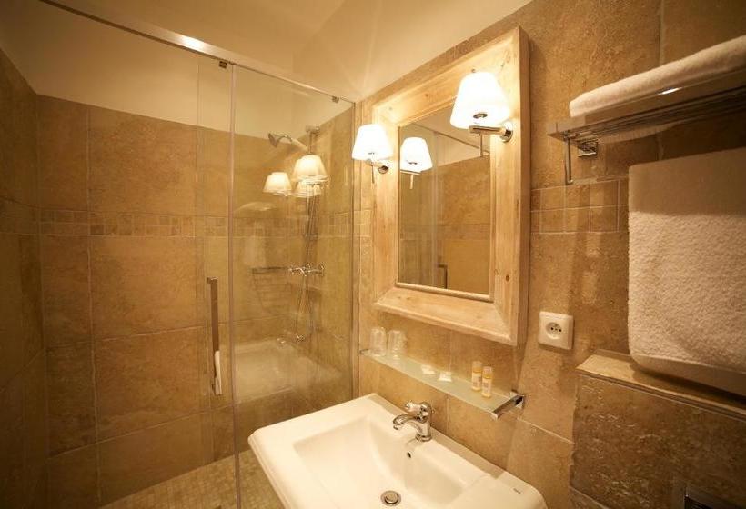 هتل La Maison D'emilie