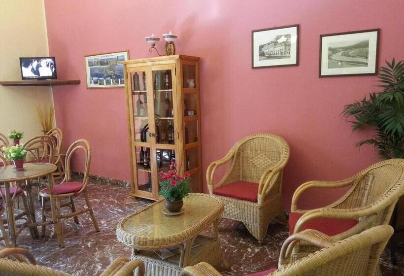 Hotel Pensione Cundari