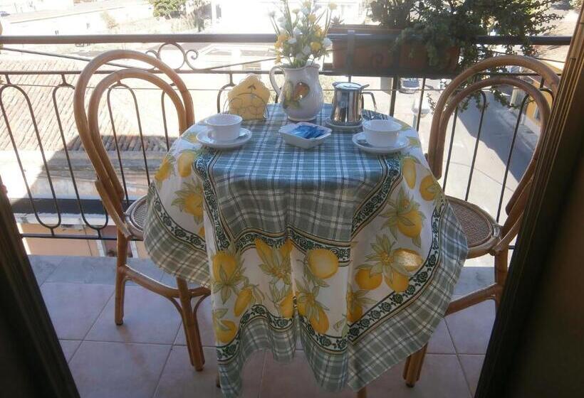 Hotel Pensione Cundari