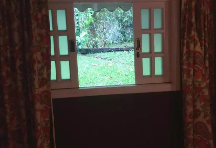 Hotelli Pousada Quinta Da Jade