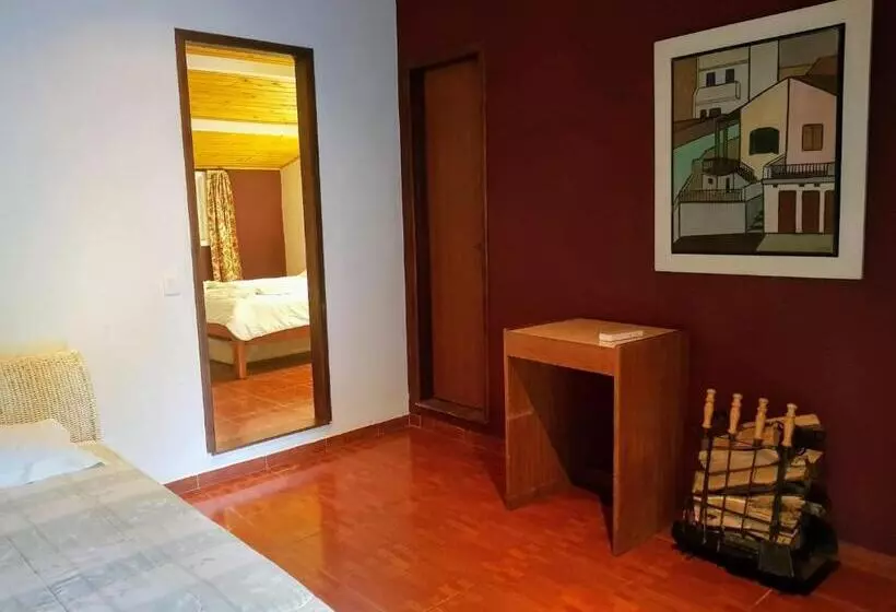 Hotelli Pousada Quinta Da Jade