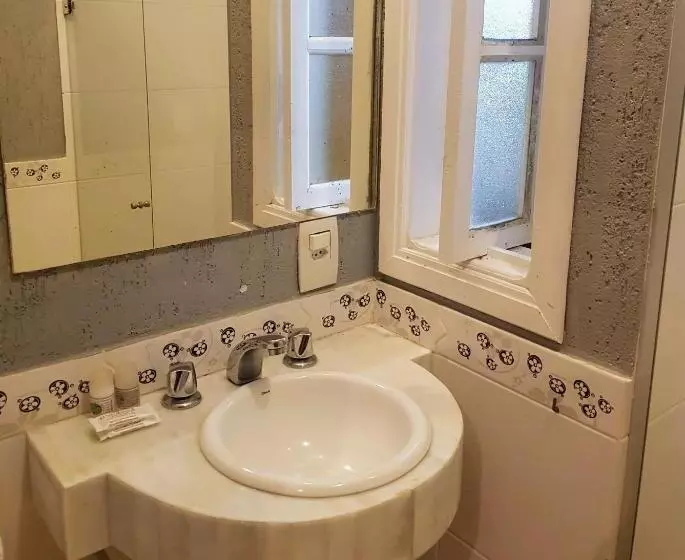 Hotelli Pousada Quinta Da Jade