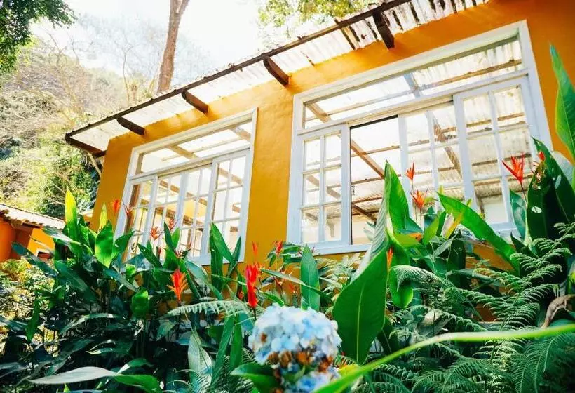 Hotelli Pousada Quinta Da Jade