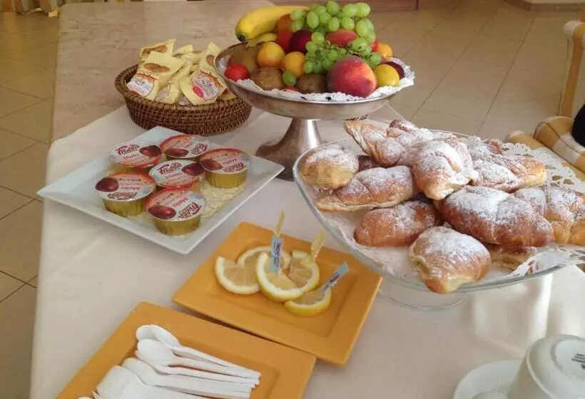 هتل Villa Ida Family Wellness