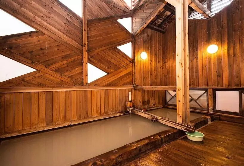 Ryokan Kusatsu Onsen  Futabaya