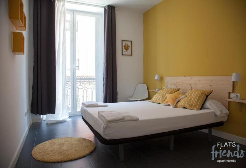 Flats Friends Torres Quart