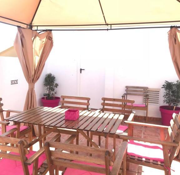 Flats Friends Torres Quart