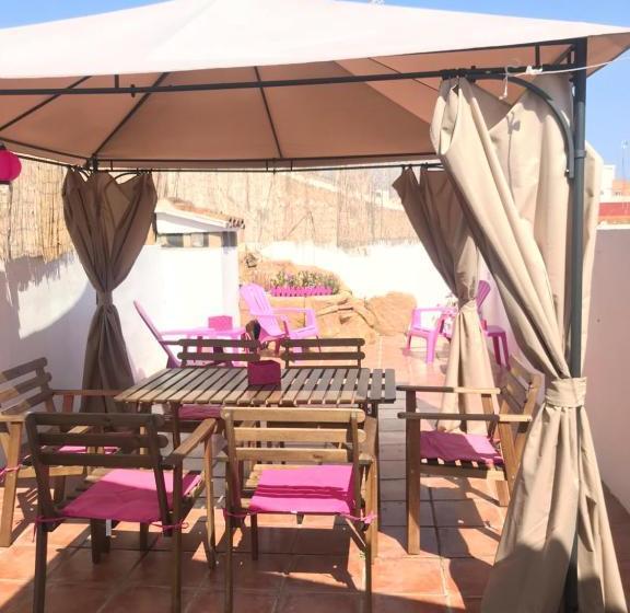 Flats Friends Torres Quart