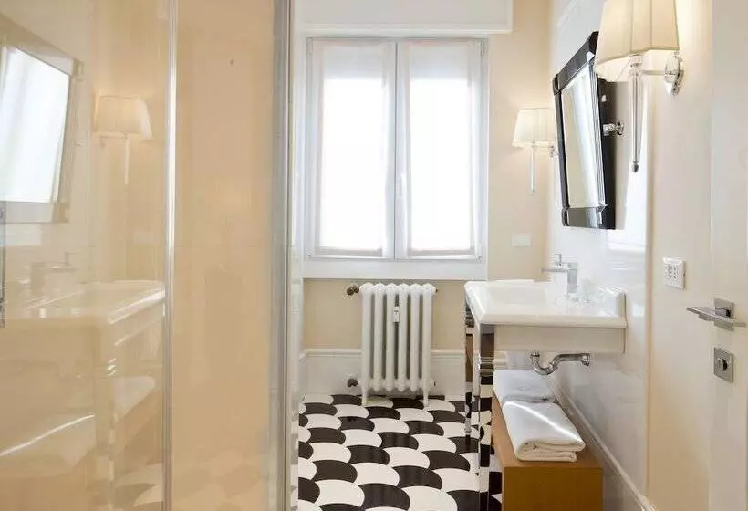 مسافرخانه Suite Milano Duomo
