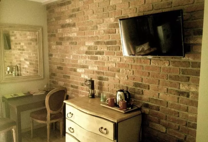 Hotelli Bonheur & Boheme